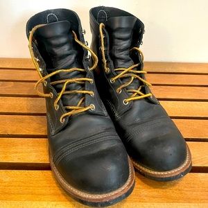 Red Wing Iron Rangers - Black 10.5D